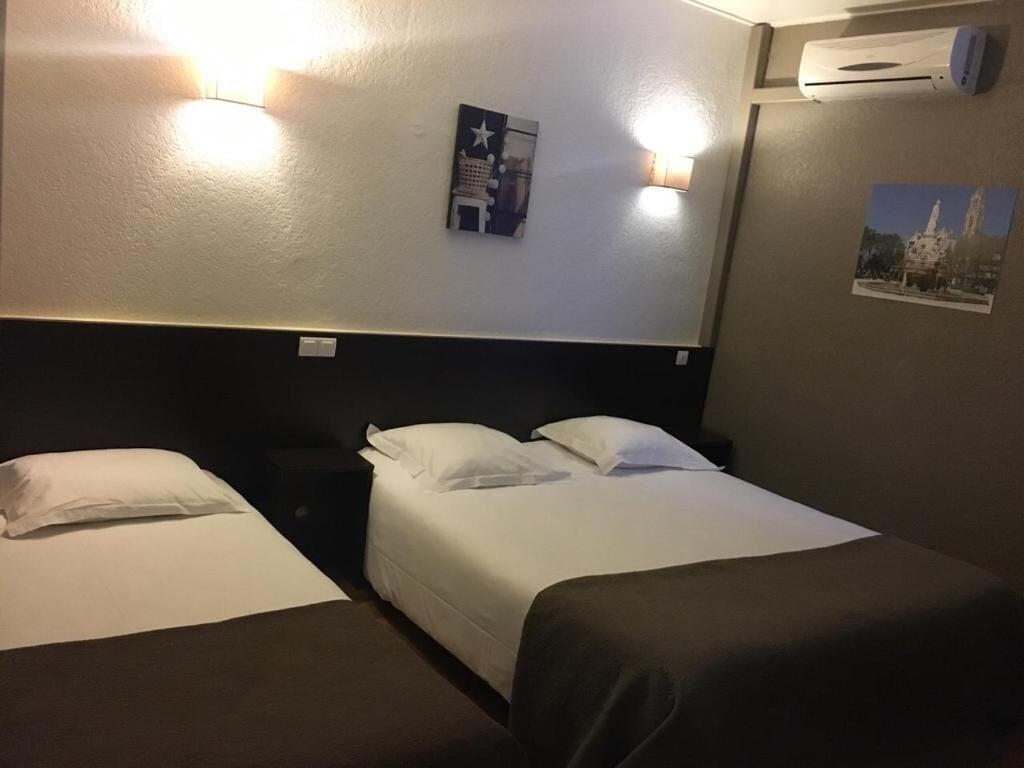 Empire Hotel Nîmes Eksteriør bilde