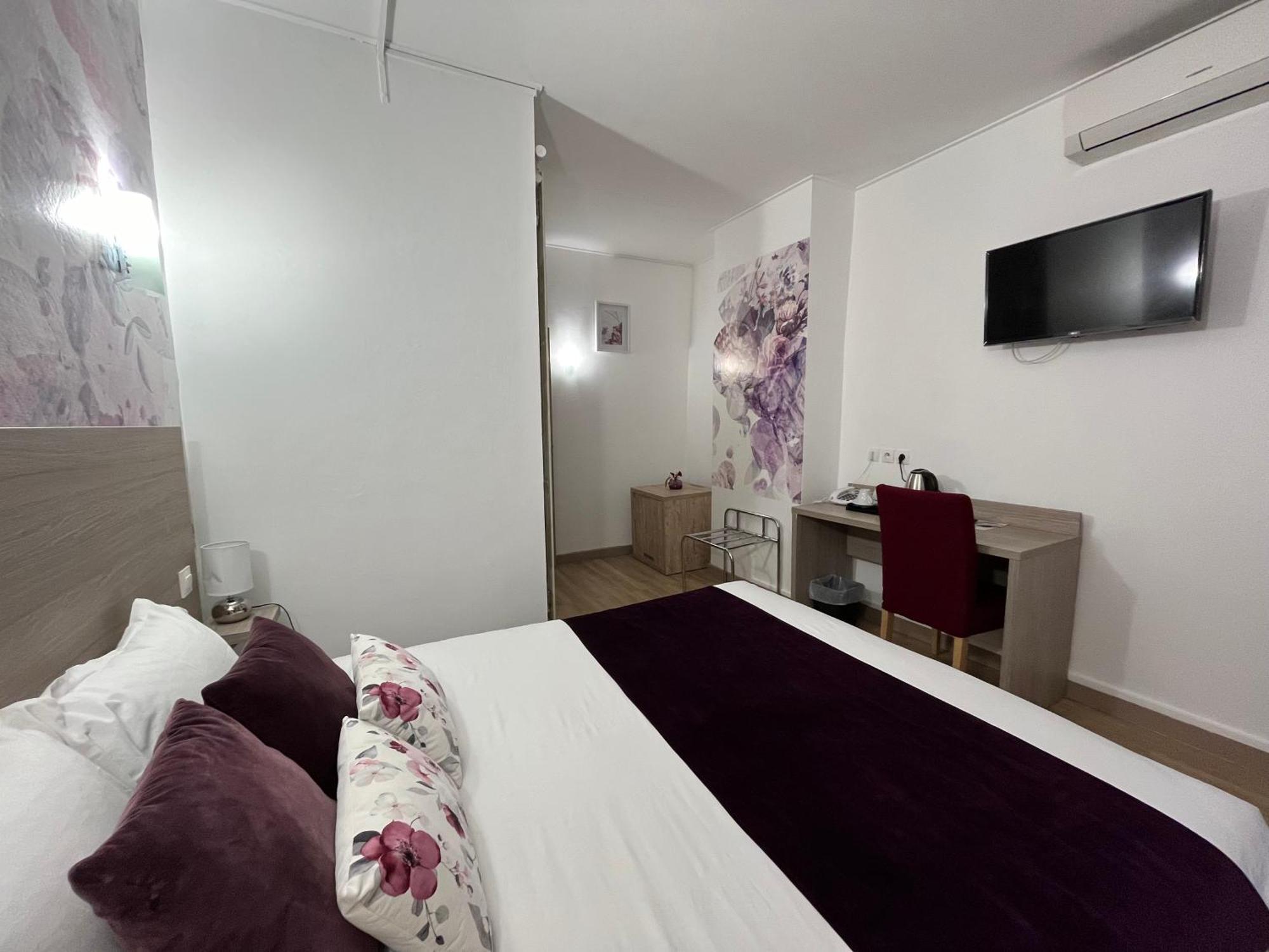 Empire Hotel Nîmes Eksteriør bilde
