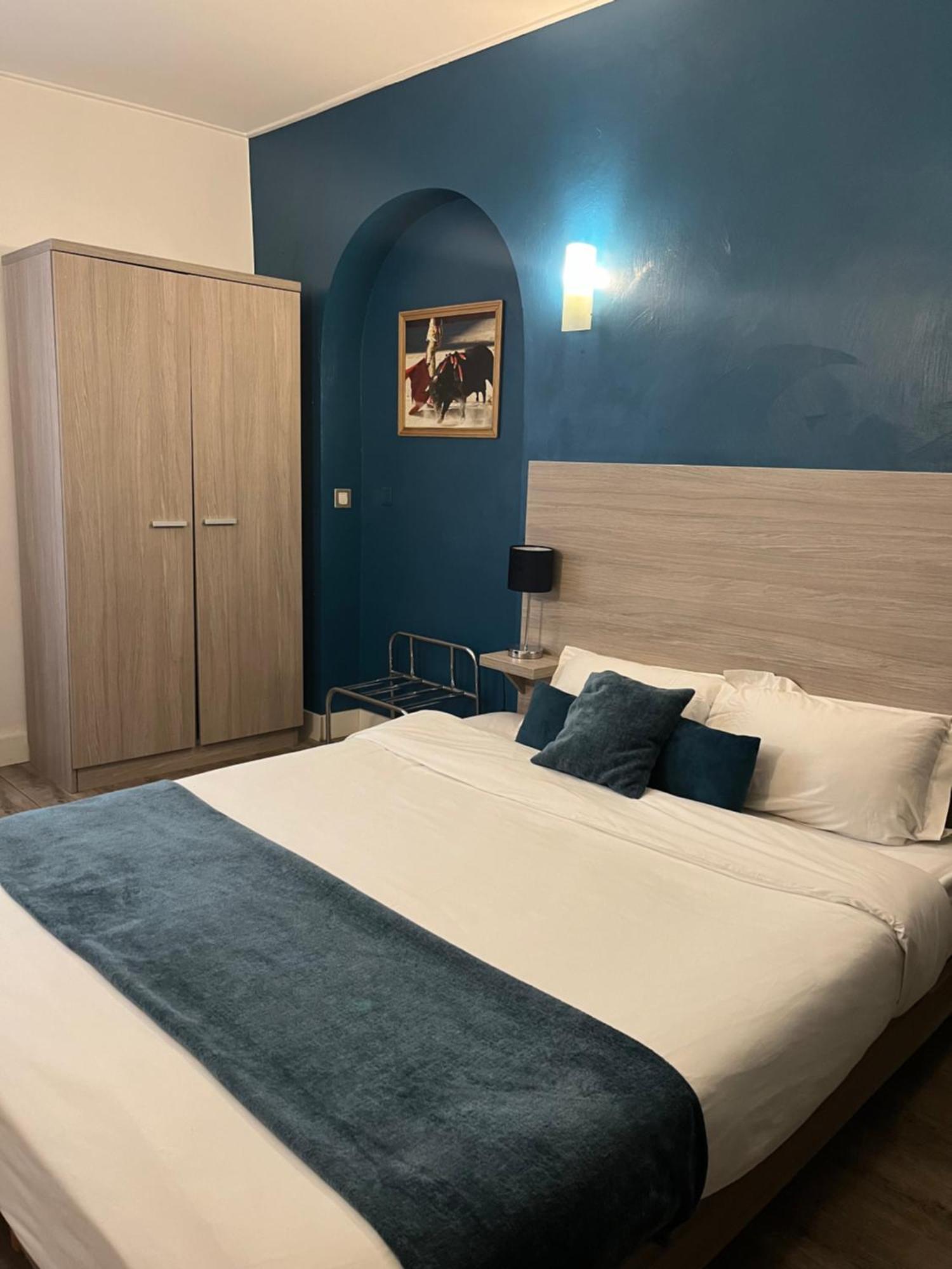 Empire Hotel Nîmes Eksteriør bilde