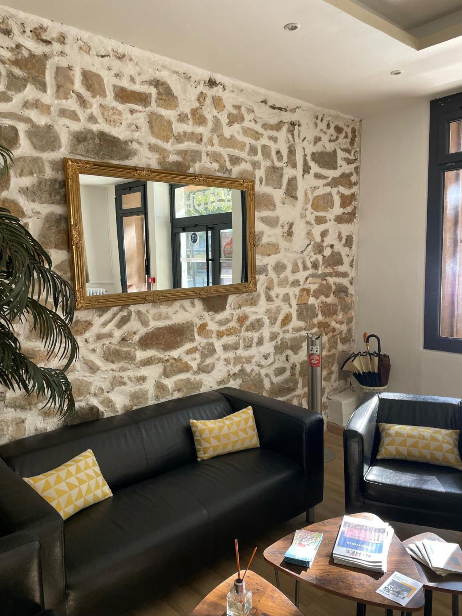 Empire Hotel Nîmes Eksteriør bilde