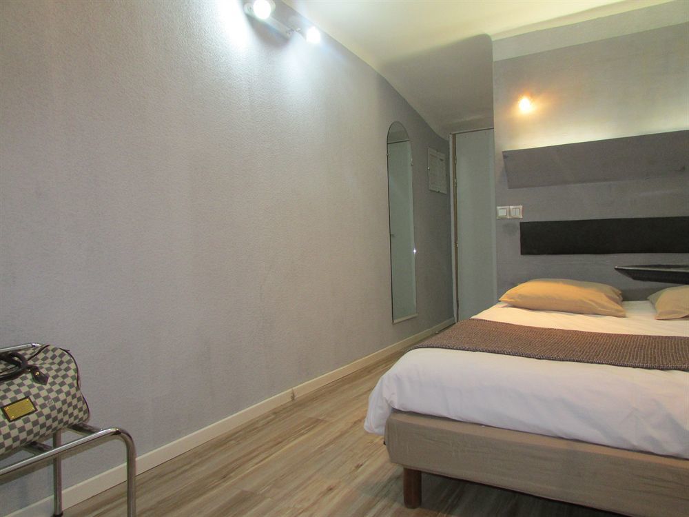 Empire Hotel Nîmes Eksteriør bilde